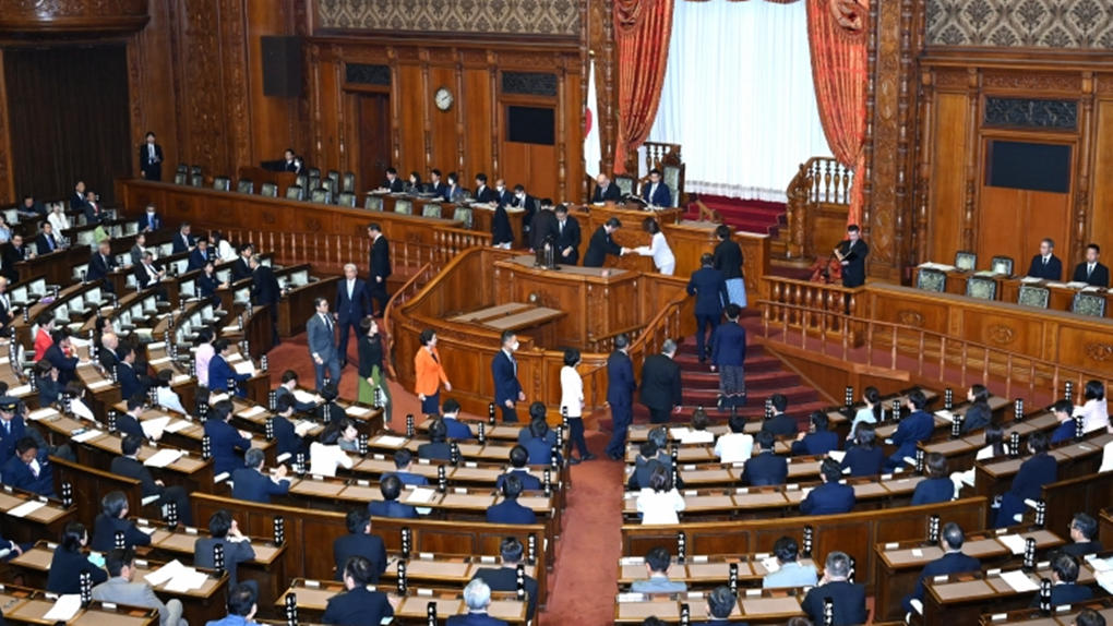 다카이치 사나에 일본 첫 여성 총리 3