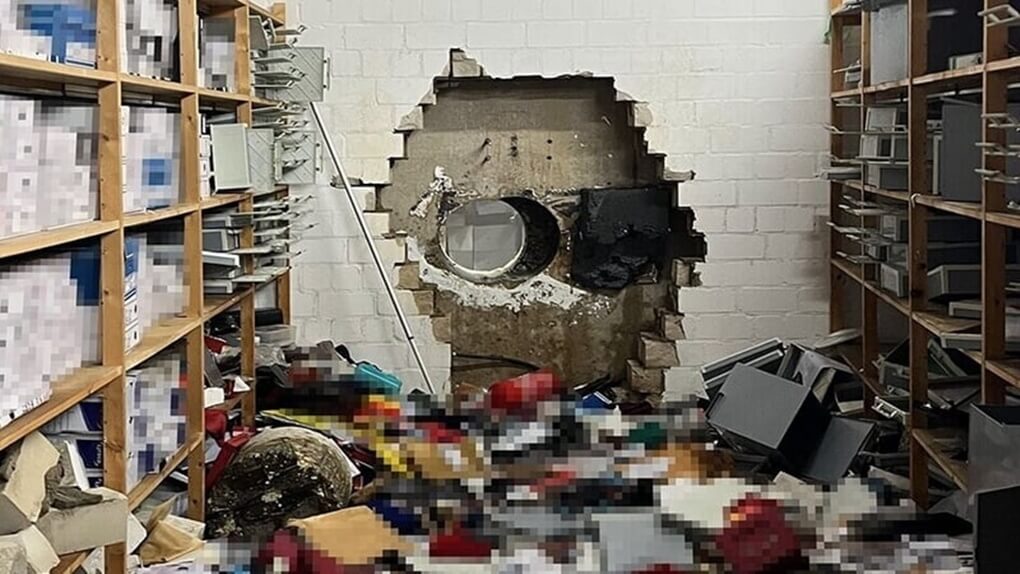 슈파카세 은행 금고 절도 사건, 3천만 유로의 흔적 a